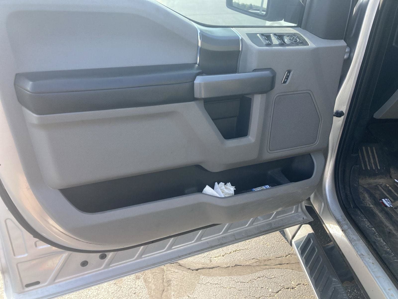 Used 2018 Ford F150 XLT w/ Equipment Group 302A Luxury AWD/4WD image 11