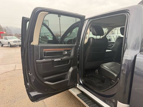 Used 2013 RAM 1500 Laramie w/ Convenience Group image 39