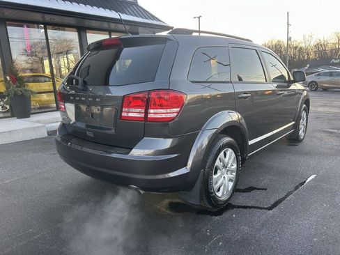 Used 2018 Dodge Journey SE image 3