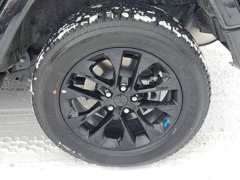 Used 2023 Jeep Wrangler Unlimited Sahara w/ Cold Weather Group image 29