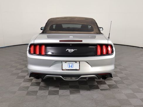Used 2016 Ford Mustang Premium image 14