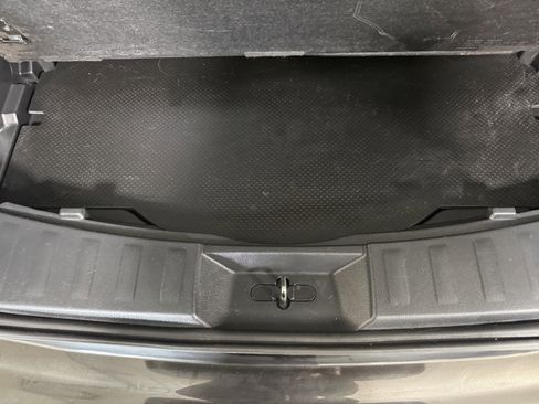 Used 2017 Nissan Rogue SL w/ SL Premium Package image 7