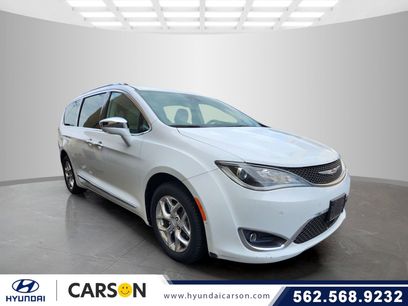 Used 2017 Chrysler Pacifica Limited