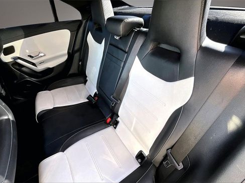 Used 2020 Mercedes-Benz CLA 35 AMG 4MATIC image 21