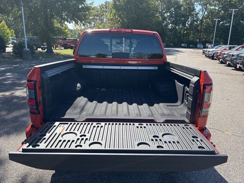New 2026 Nissan Frontier PRO-4X w/ Pro-4x Convenience Package image 17
