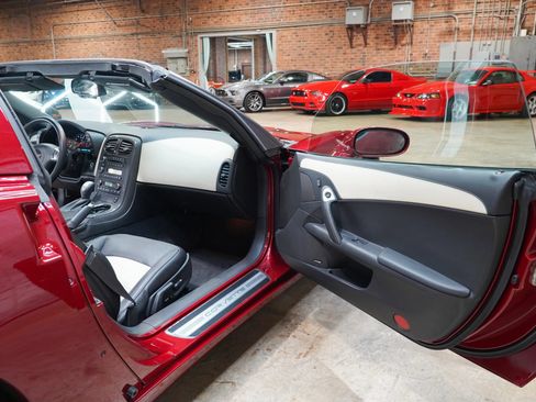 Used 2008 Chevrolet Corvette Coupe w/ Preferred Equipment Group RWD image 47