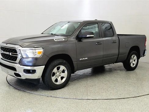 Used 2022 RAM 1500 Big Horn AWD/4WD image 3