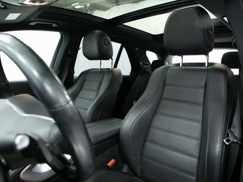 Used 2023 Mercedes-Benz GLE 450 4MATIC image 5