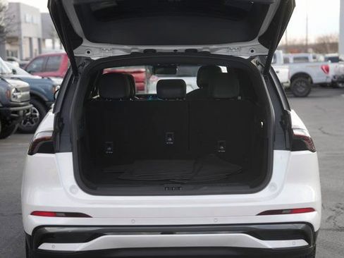 Used 2024 Lincoln Nautilus Reserve w/ Equipment Group 202A image 32