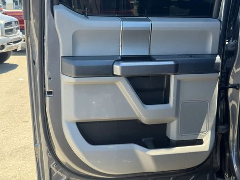 Used 2022 Ford F350 XLT w/ Black Appearance Package AWD/4WD image 23