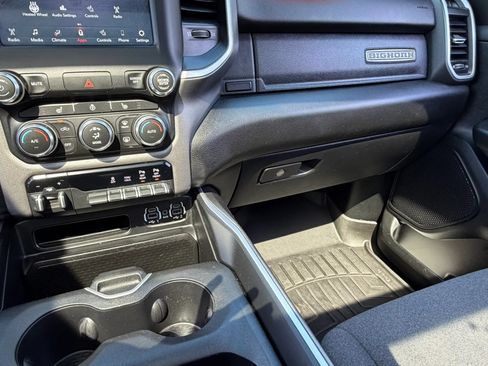Used 2020 RAM 1500 Big Horn AWD/4WD image 8