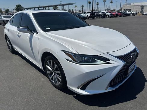 Used 2020 Lexus ES 300h w/ Accessory Package FWD image 1