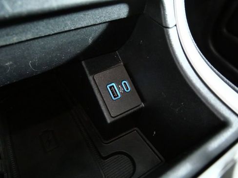 Certified 2024 Ford Edge SEL w/ Convenience Package image 23