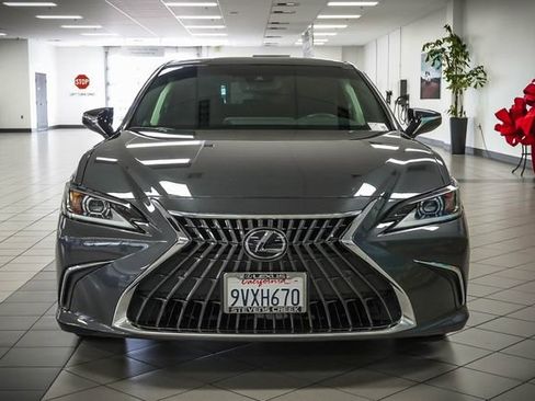 Certified 2025 Lexus ES 350 w/ Premium Package FWD image 3