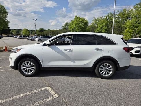 Used 2020 Kia Sorento FWD V6 image 3