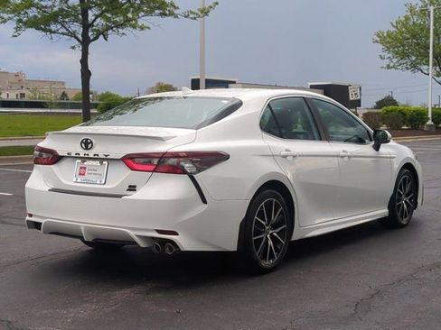 Used 2023 Toyota Camry SE AWD/4WD image 5