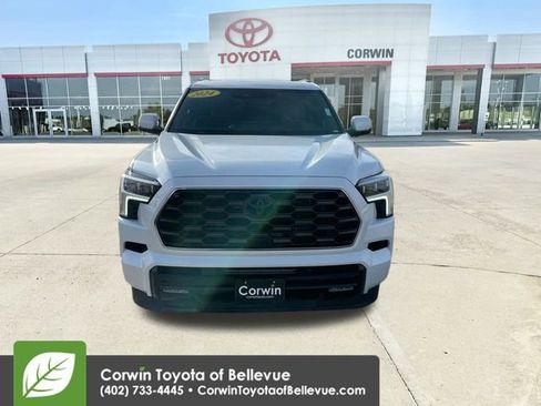 Used 2024 Toyota Sequoia Platinum image 3