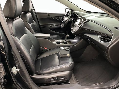 Used 2018 Chevrolet Malibu Premier w/ Premier Sun and Wheel Package image 38