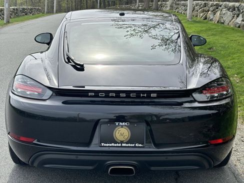 Used 2017 Porsche 718 Cayman RWD image 19