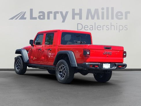 New 2025 Jeep Gladiator Rubicon w/ Convenience Group image 3
