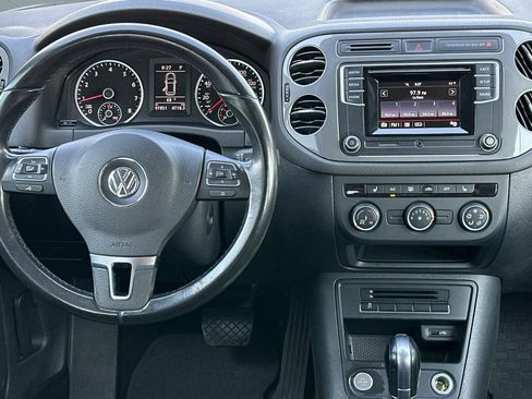 Used 2016 Volkswagen Tiguan S image 26
