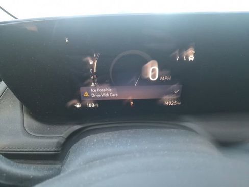 Used 2024 Buick Encore GX Avenir w/ Avenir Technology Package image 17