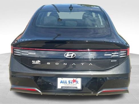 Used 2025 Hyundai Sonata SEL FWD image 8