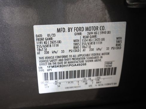 Used 2023 Ford Explorer XLT w/ Equipment Group 202A AWD/4WD image 55