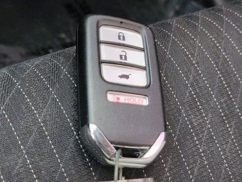 Used 2018 Honda Fit EX image 28