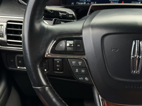Used 2023 Lincoln Navigator L Reserve RWD image 17