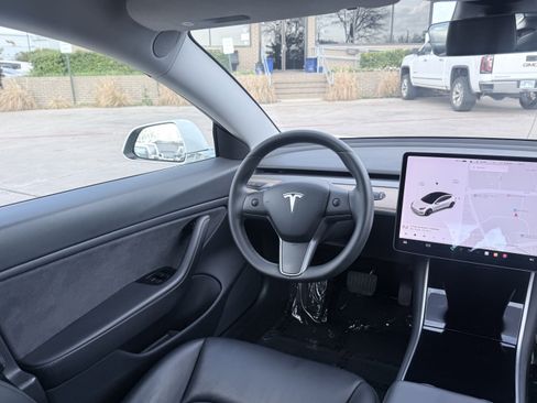 Used 2020 Tesla Model 3 Long Range image 51