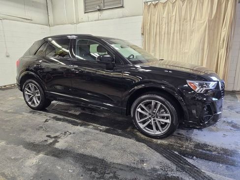 Certified 2025 Audi Q3 2.0T Premium w/ Convenience Package image 6