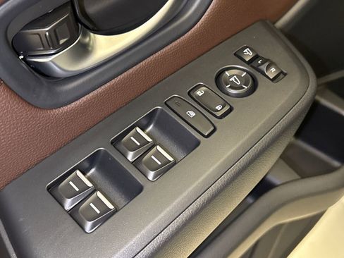 New 2026 Honda Pilot Touring image 22