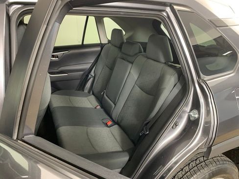 Used 2021 Toyota RAV4 XLE w/ Convenience Package AWD/4WD image 29