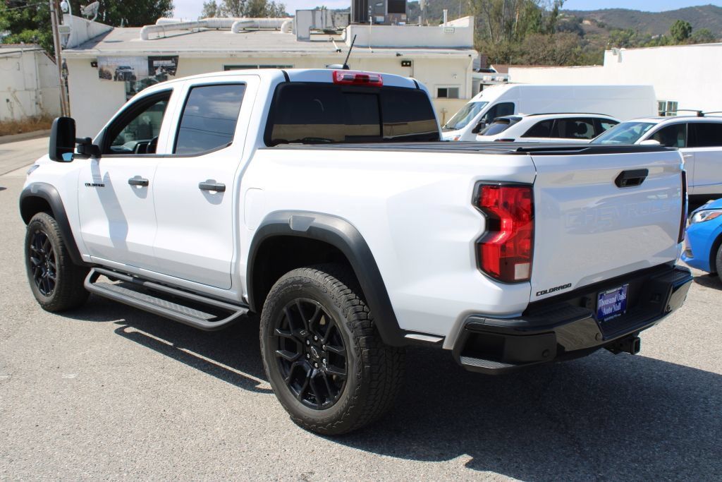 Used 2024 Chevrolet Colorado Trail Boss w/ LPO, Dark Essentials Package AWD/4WD image 6
