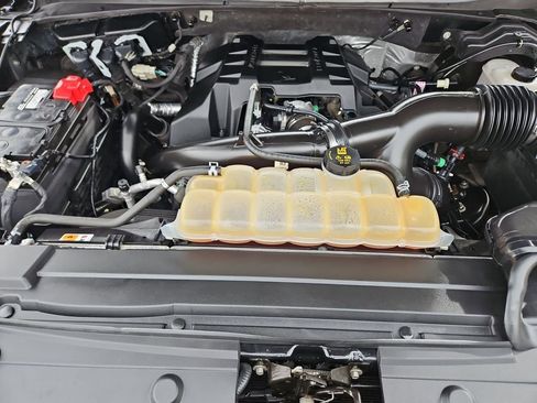 Used 2018 Ford F150 XLT w/ Equipment Group 302A Luxury image 21