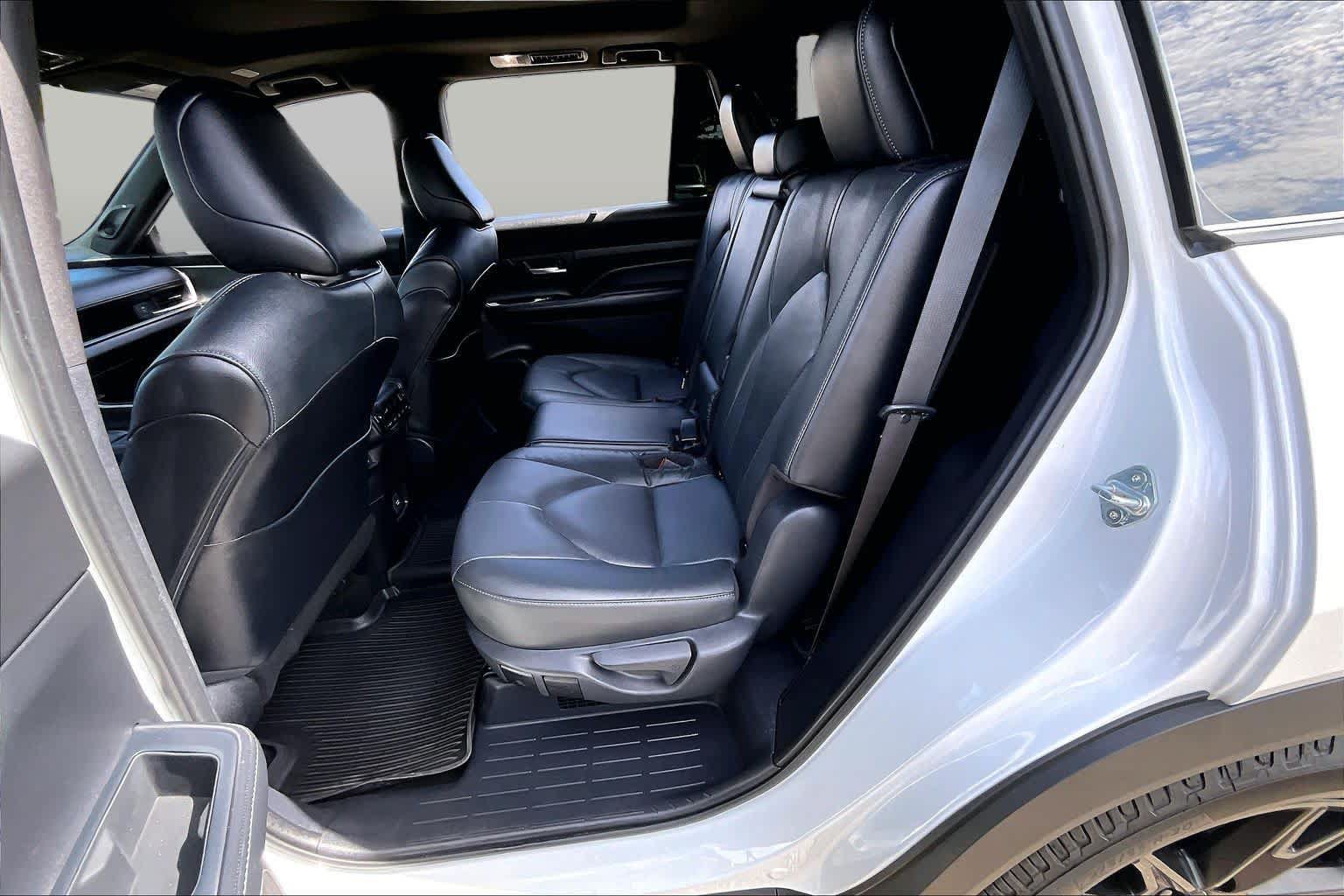 Certified 2025 Toyota Grand Highlander AWD Hybrid image 20