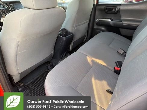 Used 2017 Toyota Tacoma SR5 image 28