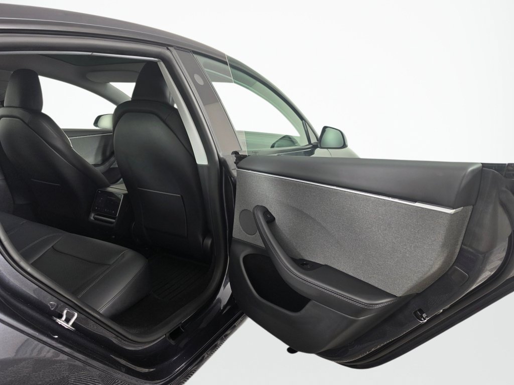 Used 2025 Tesla Model 3 Long Range RWD image 30