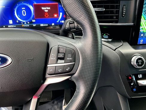 Used 2020 Ford Explorer ST w/ ST Street Pack image 22