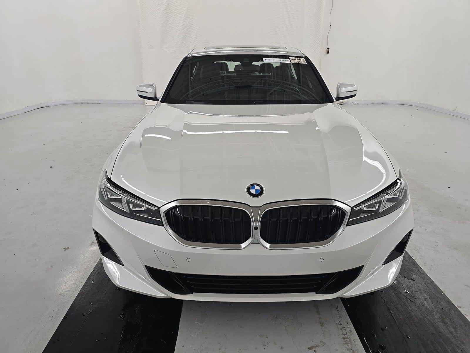 Used 2024 BMW 330i Sedan w/ Convenience Package RWD image 2