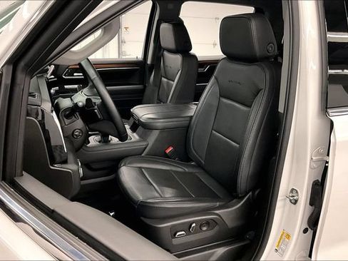 Used 2023 GMC Sierra 1500 Denali w/ Denali Reserve Package AWD/4WD image 24