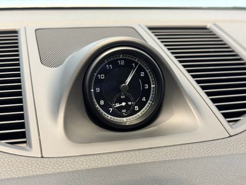 Used 2025 Porsche Macan image 21