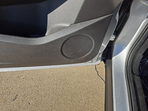 Used 2019 Ford Escape SE image 35