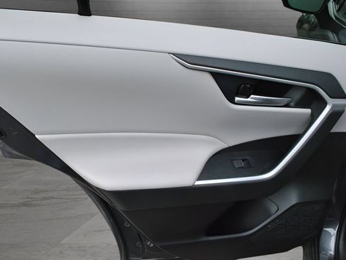 Certified 2023 Toyota RAV4 XLE Premium AWD/4WD image 9