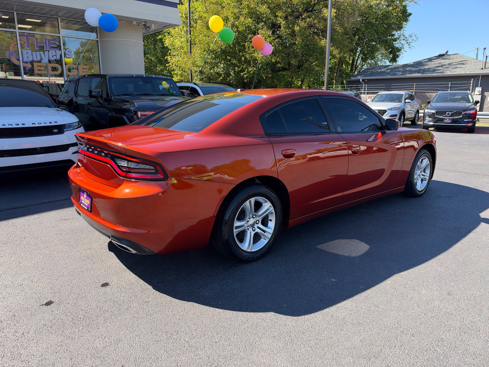Used 2021 Dodge Charger SXT w/ Leather Interior Group RWD image 6