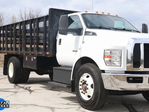 Used 2018 Ford F750 2WD Regular Cab Super Duty image 27