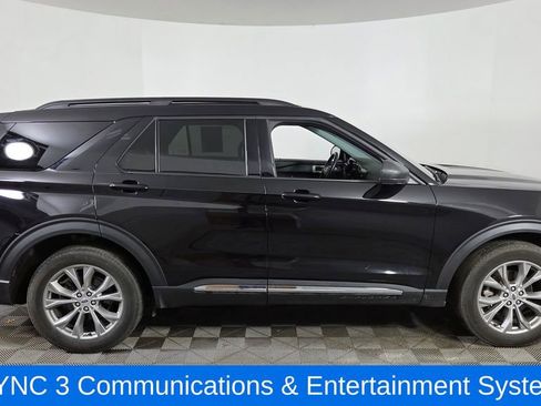 Used 2023 Ford Explorer XLT w/ Equipment Group 202A image 10