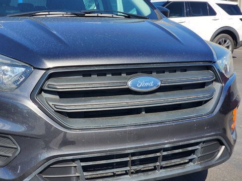 Used 2018 Ford Escape S FWD image 6