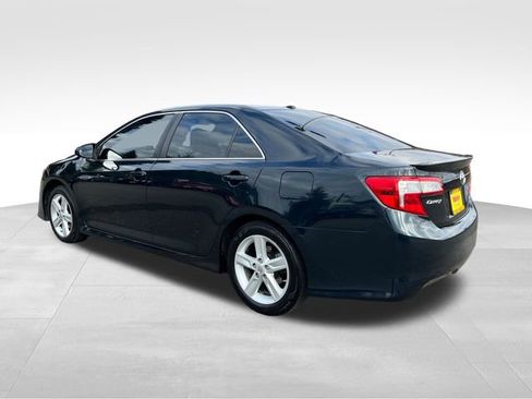 Used 2013 Toyota Camry SE image 5